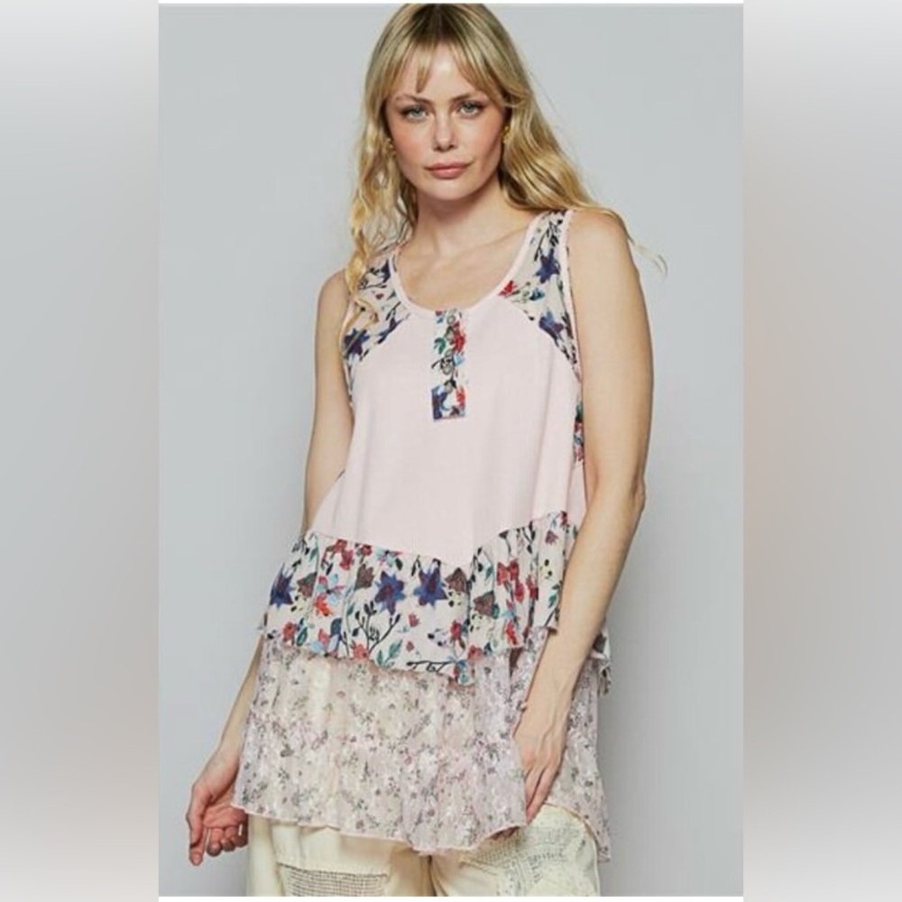 POL Floral Print Scoop Neck Tank with Lace Trim NWOT 🌴